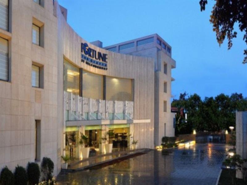 Inn Riviera Jammu Extérieur photo